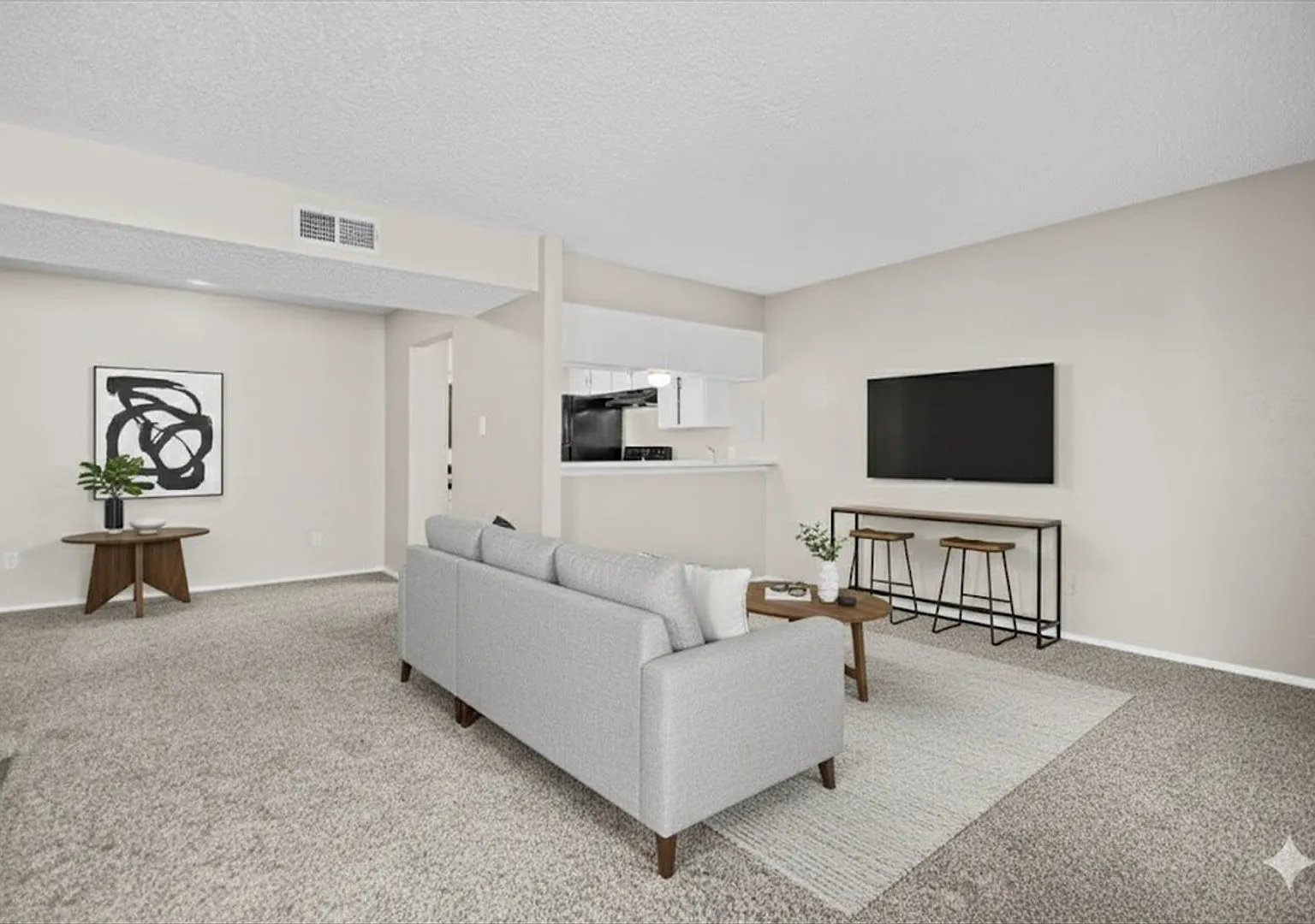 Broadway Reserve Apartments A Fresh, Revitalized Home in Tyler, TX — Photo 2