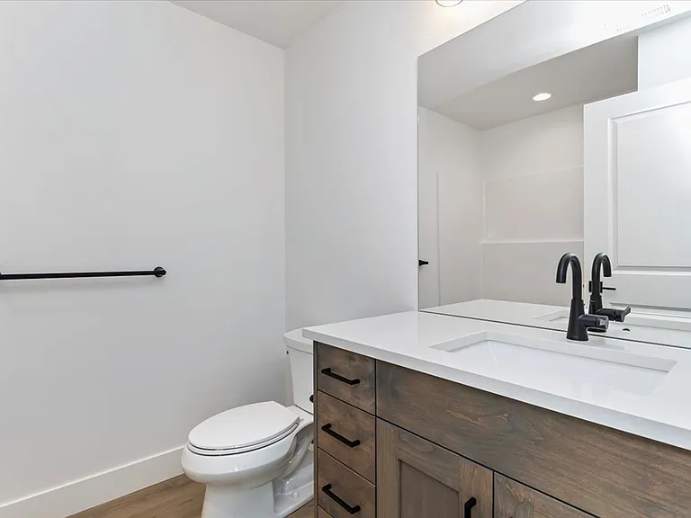 740 S Calhoun Ln — Photo 16