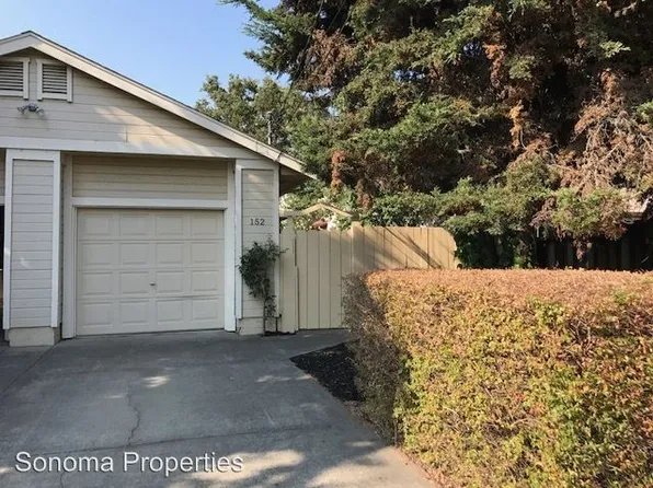 152 W Macarthur St, Sonoma, CA 95476