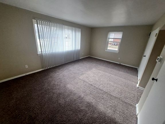 3rd image of 2131 21st Ave APT 6