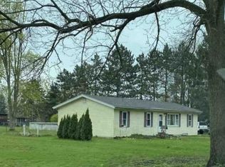 5890 Gumwood Rd, Bremen, IN 46506
