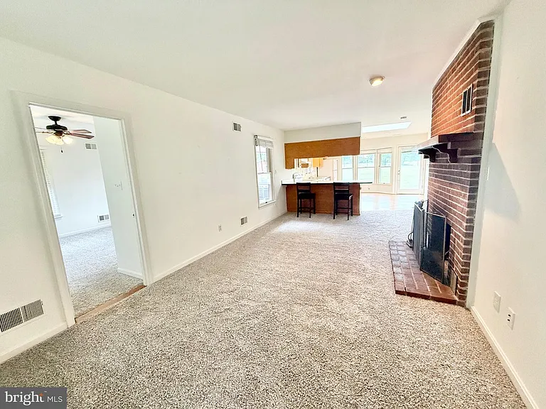 10620 Belmont Blvd — Photo 6