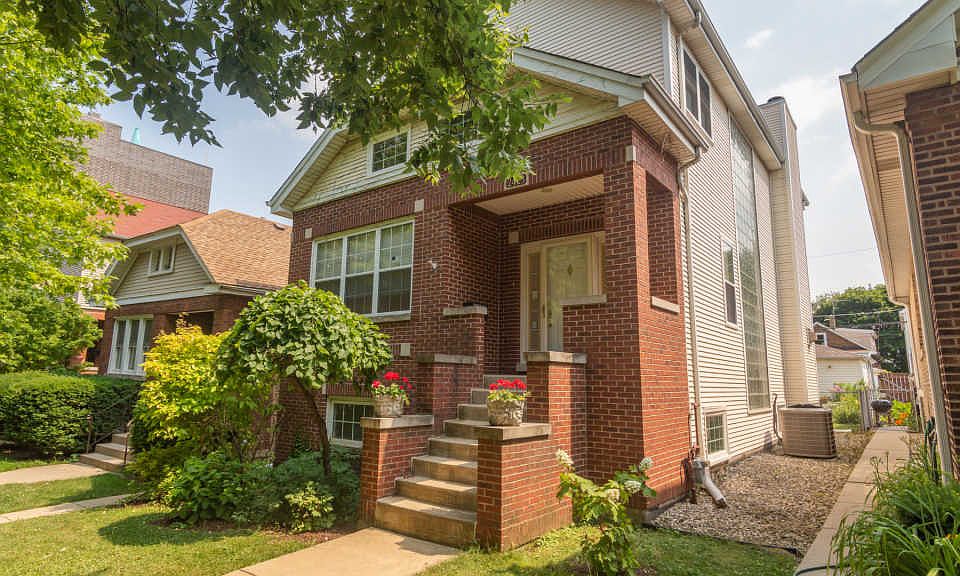 1st image of 2423 W Berenice Ave