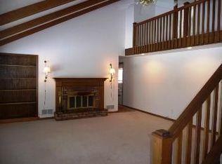 1627 Zita St, De Pere, WI 54115