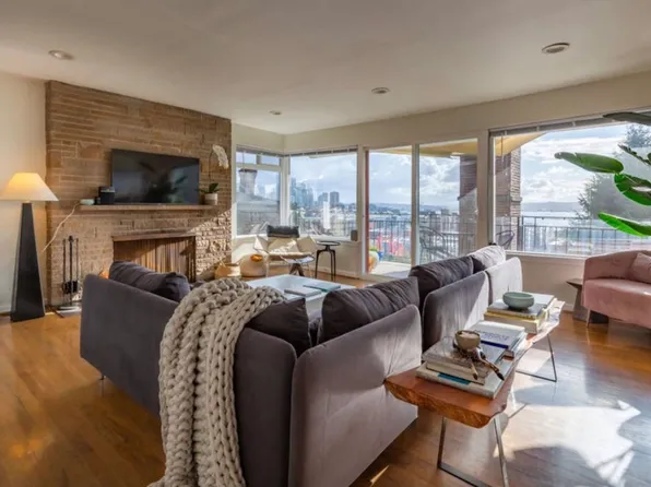 335 W Olympic Pl APT 2, Seattle, WA 98119