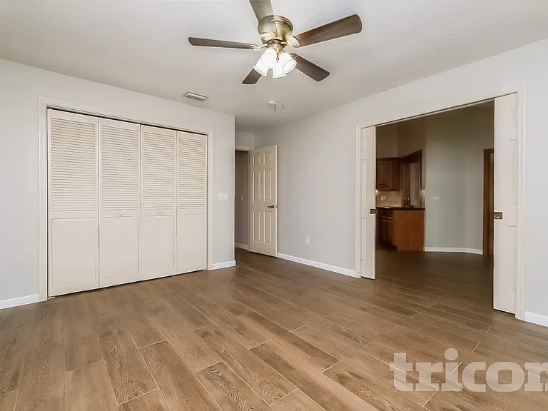 36 Redbay Ct W — Photo 11