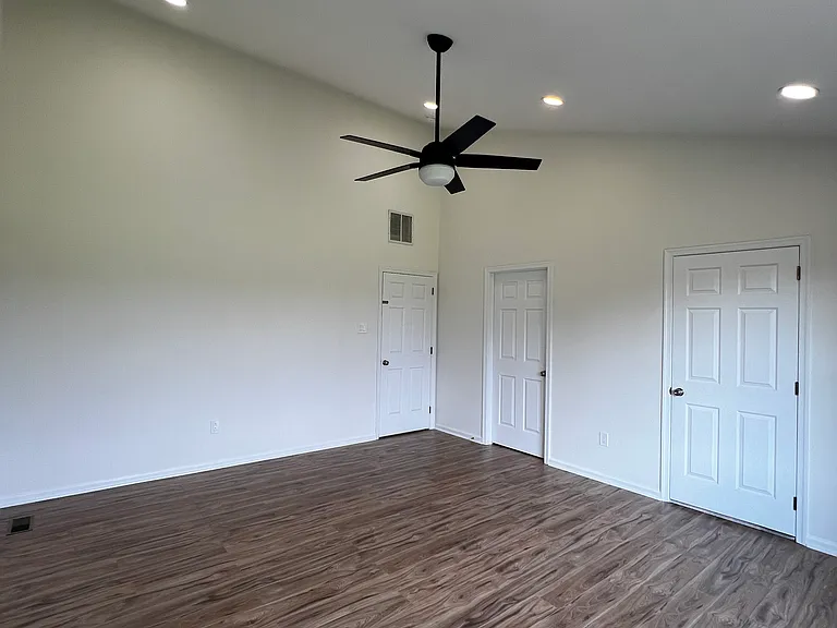 2604 Noble Way — Photo 11