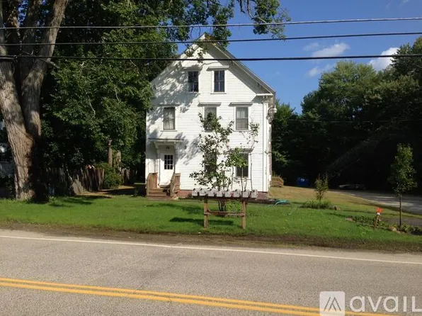 173 Main St, Kingston, NH