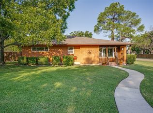 1027 Stanley St, Denton, TX 76201