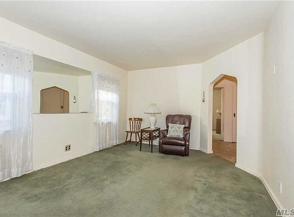 3rd image of 512 Hillside Blvd