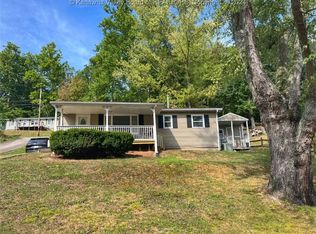 132 Oak St, Dunbar, WV 25064
