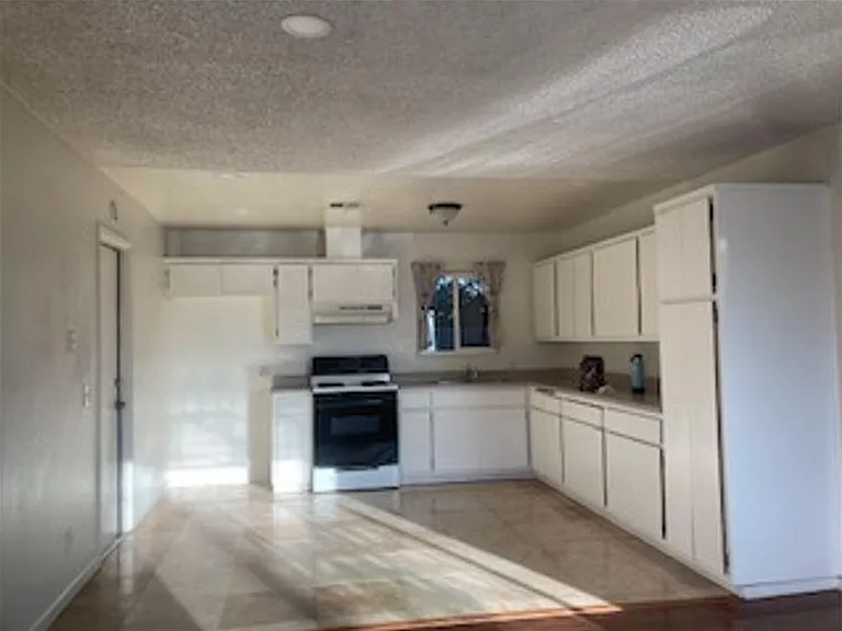32241 Avenue D #E — Photo 4