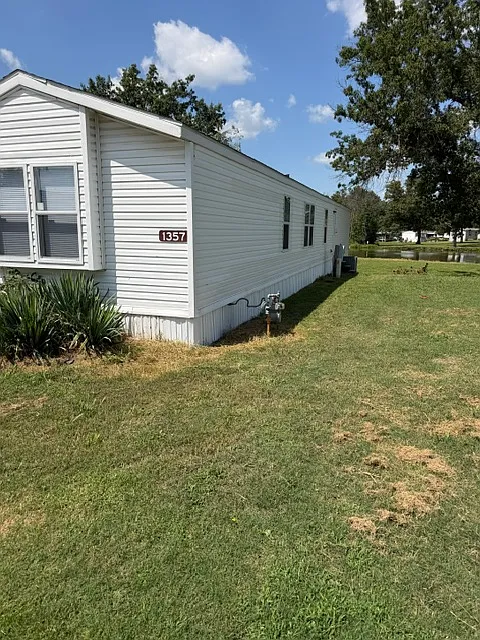 3 bed, 1216 sqft, $1,200 — Photo 3