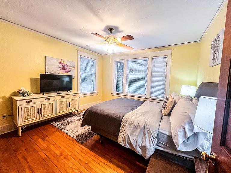 515 Bluff Ave — Photo 8