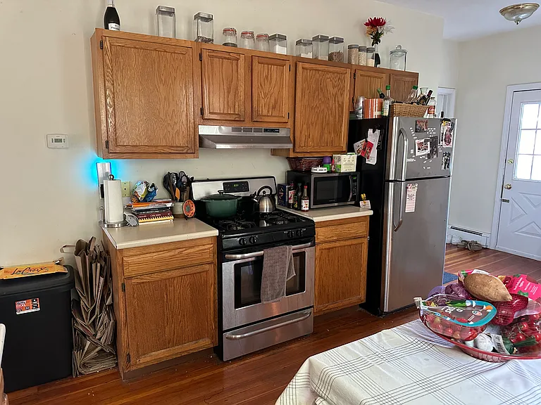 15-17 Etna St #15 — Photo 6