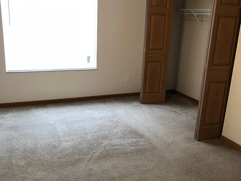 Long Beach Cove Villa Apartments — Photo 17