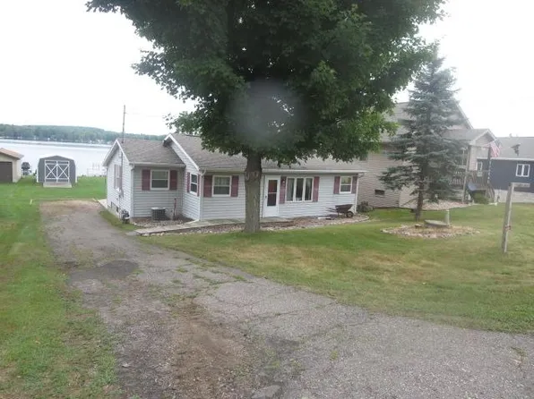 11923 E Anderson Lake Dr, Suring, WI 54174