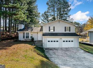 1185 Riverside Trce, Sugar Hill, GA 30518