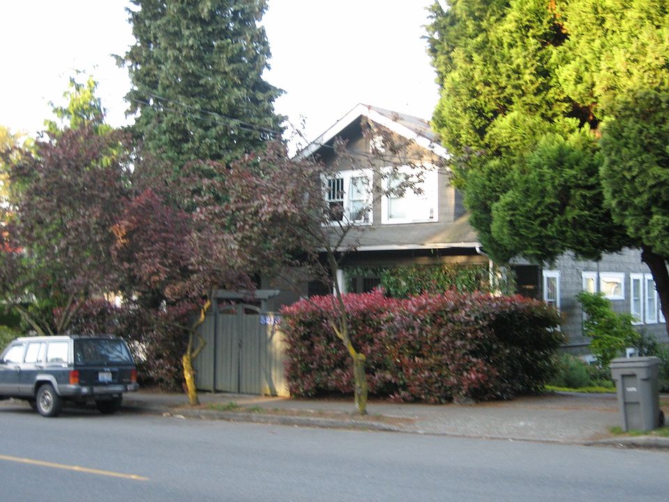 2nd image of 5216 20th Ave NE