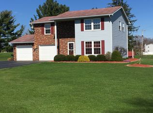 1100 Shepherd Ln, New Castle, PA 16101