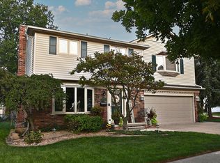 19102 Coachwood Ct, Riverview, MI 48193