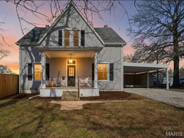 407 Schneider St, Columbia, IL 62236