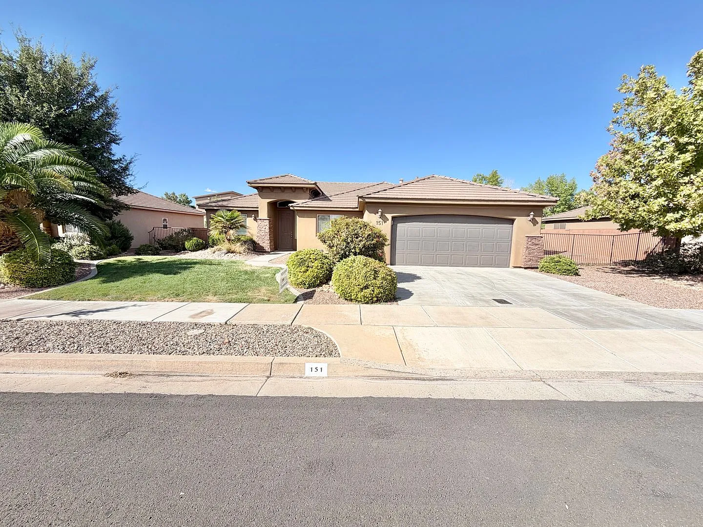 151 E Gold Bullion Way — Photo 1