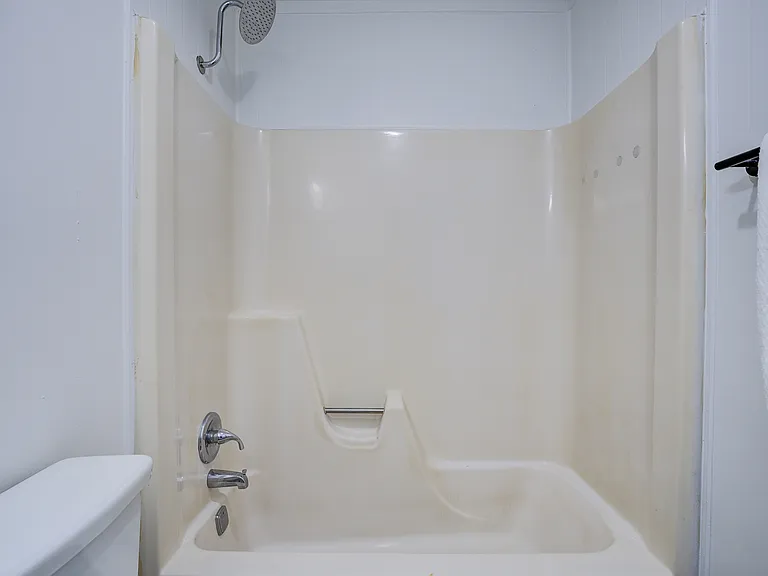 822 Carolina Dr — Photo 30