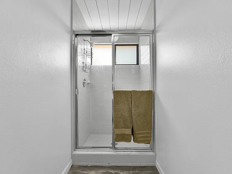 12600 Jimeno Ave — Photo 15