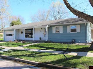 106 Hazelwood Ave, New Ulm, MN 56073