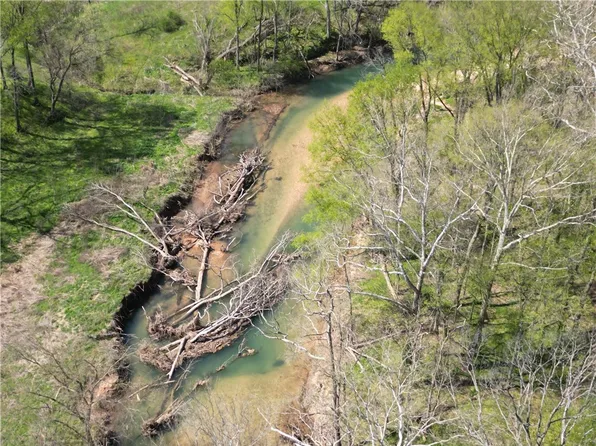 W Mountain Rd, Gravette, AR 72736