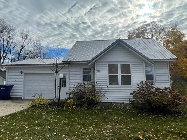136 5th St, Marion, MI 49665