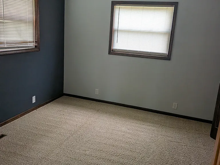 520 Allen Ave — Photo 6
