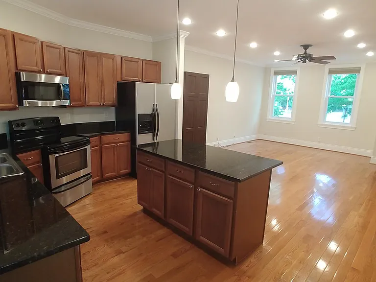 1354 Pennsylvania Ave SE — Photo 5