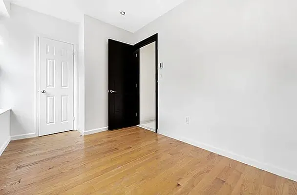 Rented by REAL New York | media 14