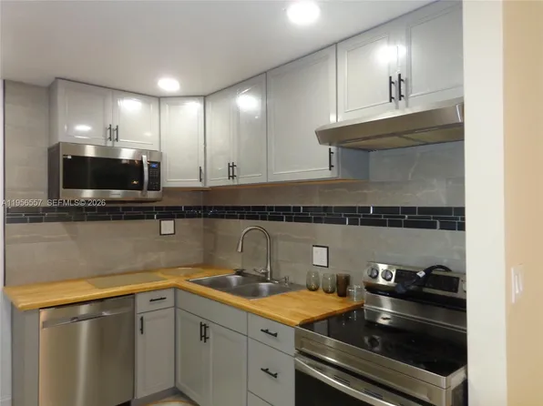 4172 Inverrary Dr APT 110, Fort Lauderdale, FL 33319