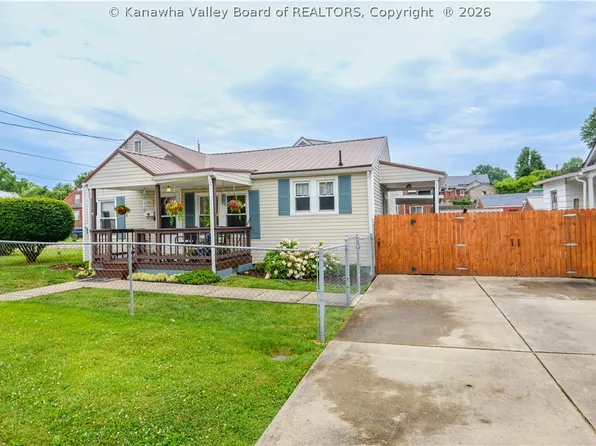 902 S B St, Saint Albans, WV 25177