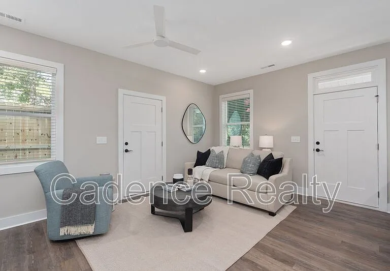1733 Perimeter Loop — Photo 43
