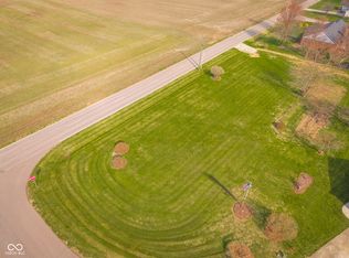 7000 S Artesian Ct, Columbus, IN