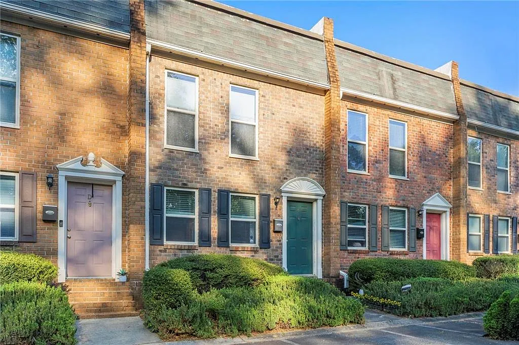 Building Photo - 245 Winding River Dr #E