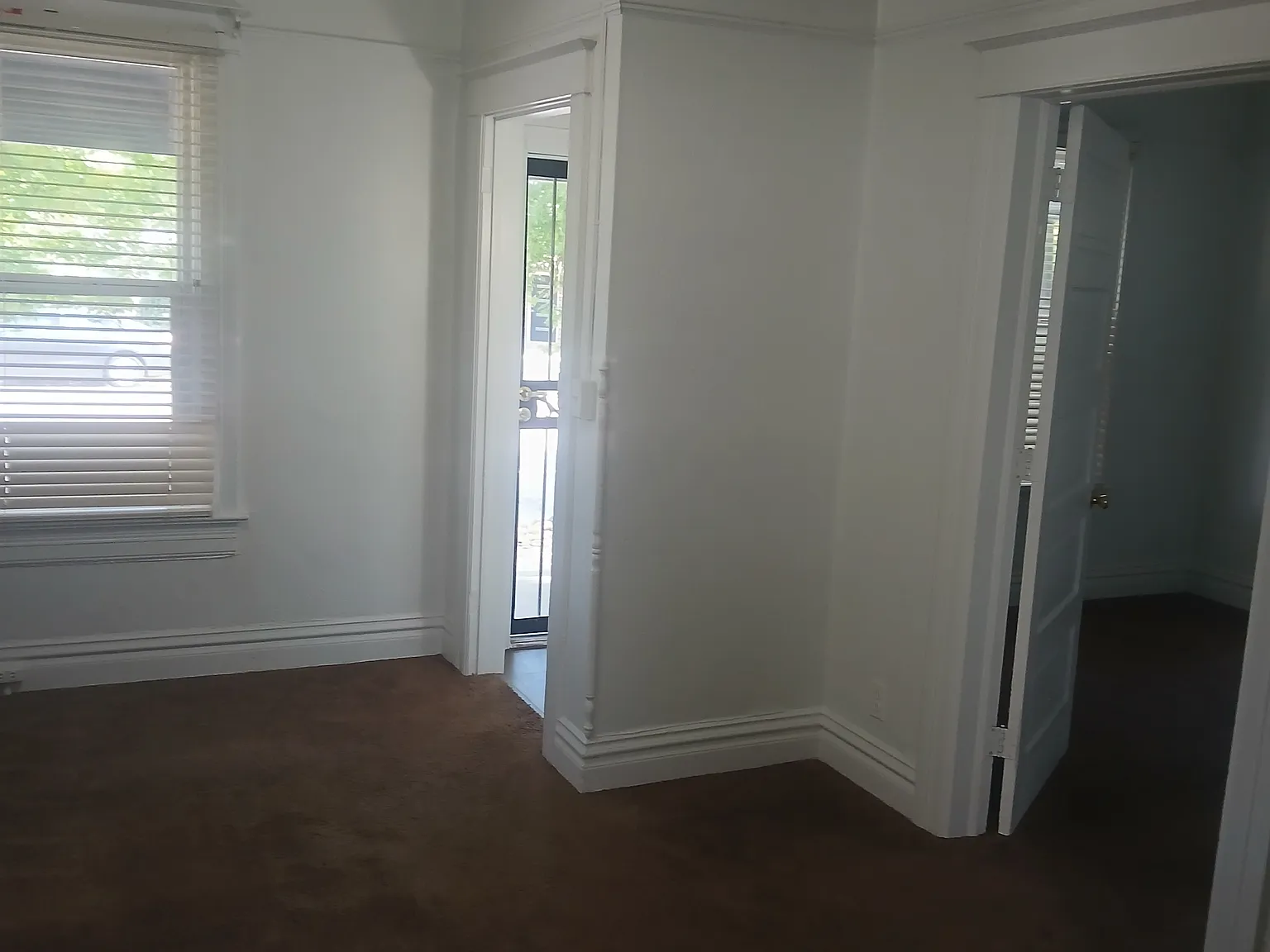 2 bed, 1200 sqft, $1,350 — Photo 4