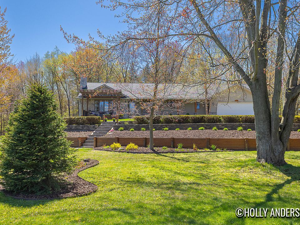 1st image of 16754 Lunker Ln
