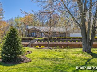 16754 Lunker Ln, West Olive, MI 49460