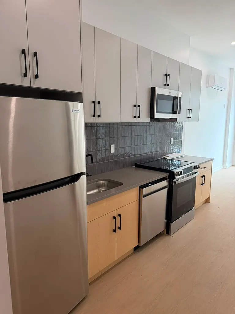 1 bed, $2,450 — Photo 1