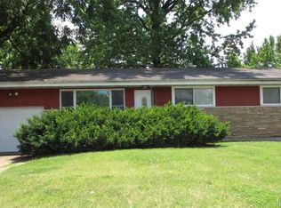 2318 Gardner Dr, Saint Louis, MO 63136