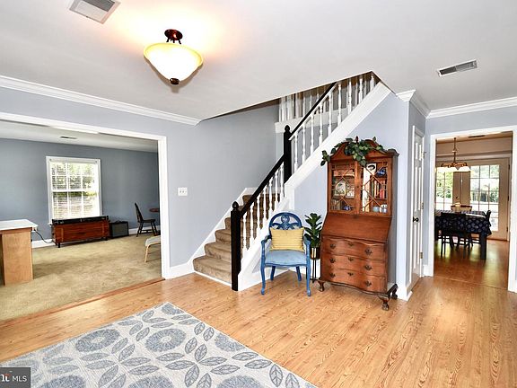 3rd image of 7420 Shamrock Ct