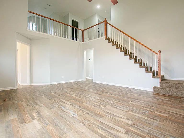 125 Whitehall Dr — Photo 6