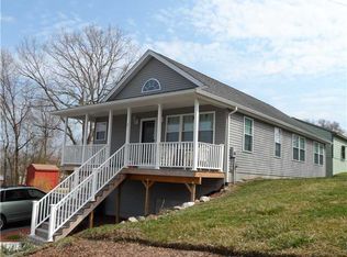 2 Anthony St, Johnston, RI 02919