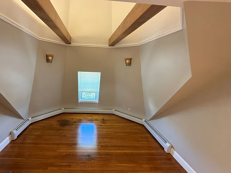 684 Park Ave #3 — Photo 1