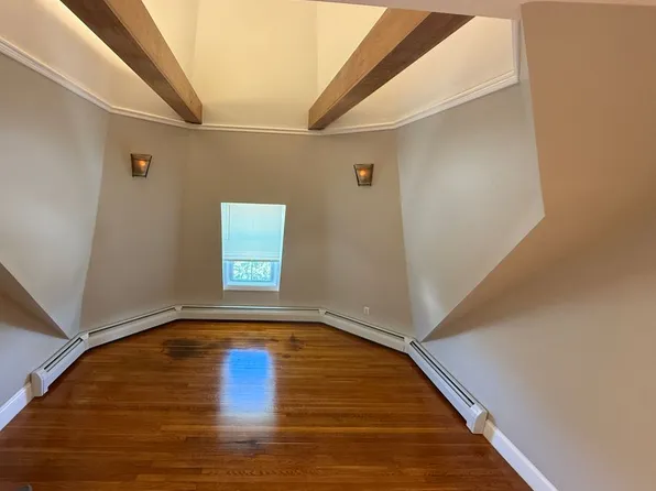 684 Park Ave #3, Cranston, RI 02910